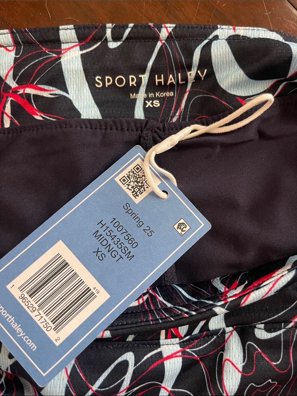 Sport Haley Navy Skort with Light Blue & Red Abstract Swirls - Picture 6 of 6